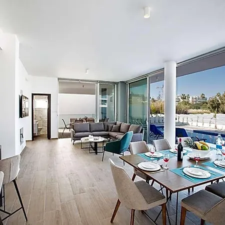Hotel Prol17, Exquisite 5bdr With Pool, Close To Fig Tree Bay Protaras
