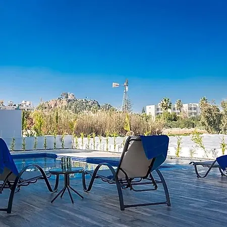 Prol17, Exquisite 5bdr With Pool, Close To Fig Tree Bay Protaras