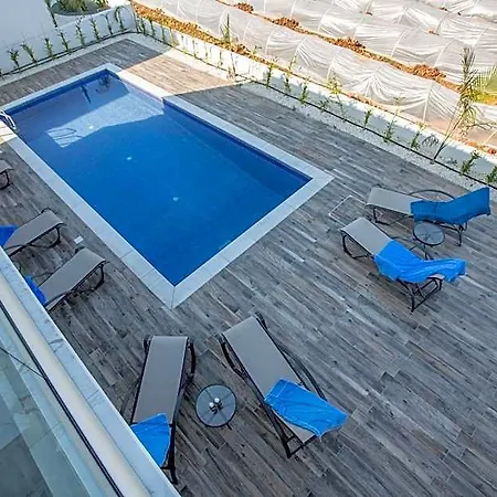 Prol17, Exquisite 5bdr With Pool, Close To Fig Tree Bay Hotel Protaras
